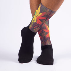 Jamaica Weeds Socks for Friends Gifts, Cool Gifts Funky Crew Socks for Men, Colorful Christmas Socks Gift for Stoner